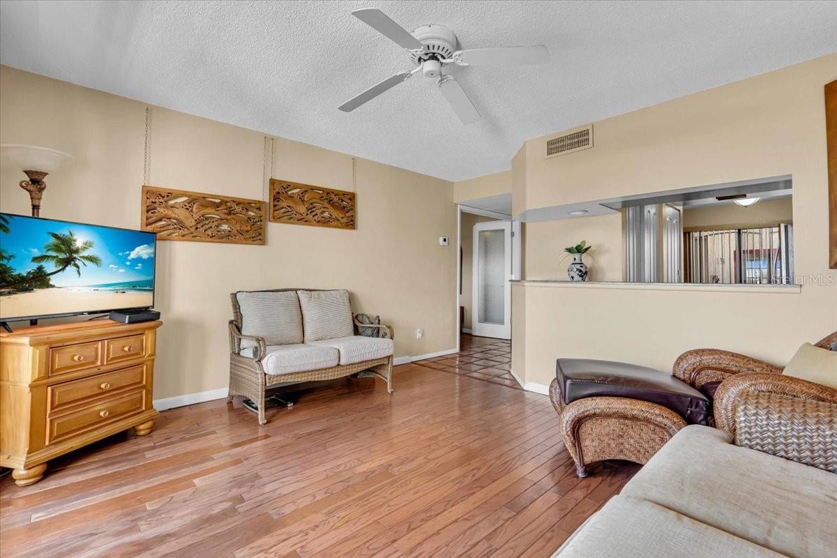 835 S OSPREY AVE #415, SARASOTA, FL, 34236
