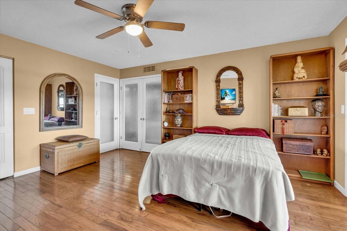 835 S OSPREY AVE #415, SARASOTA, FL, 34236