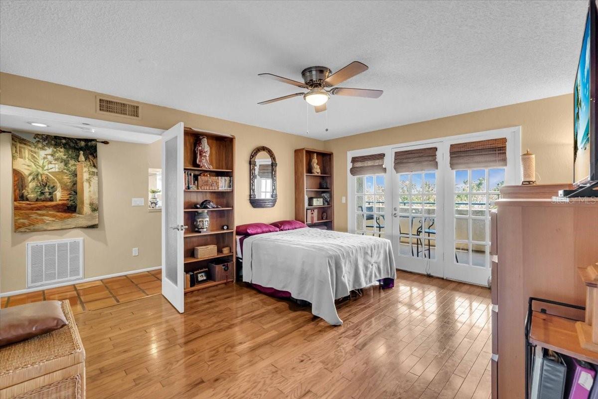 835 S OSPREY AVE #415, SARASOTA, FL, 34236