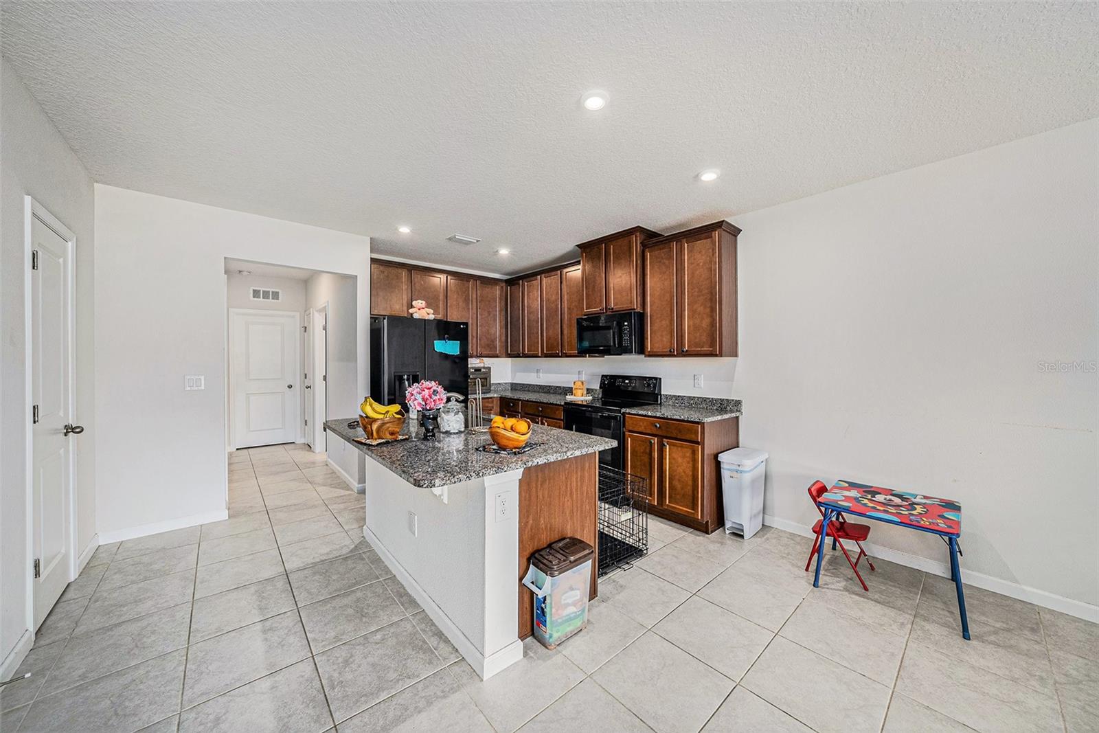 18184 TURNING LEAF CIR, LAND O LAKES, FL, 34638