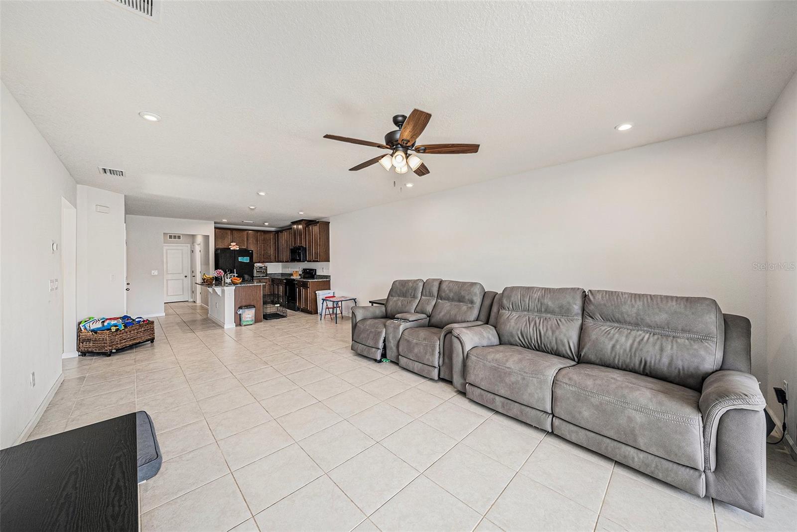 18184 TURNING LEAF CIR, LAND O LAKES, FL, 34638