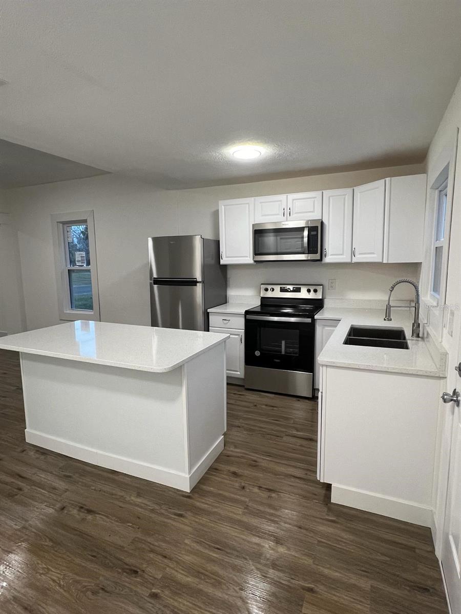 569 LOOMIS AVE, DAYTONA BEACH, FL, 32114