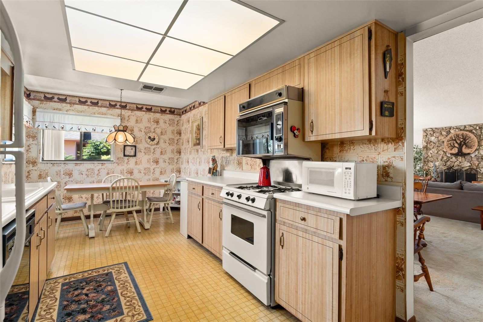 335 KANTOR BLVD, CASSELBERRY, FL, 32707