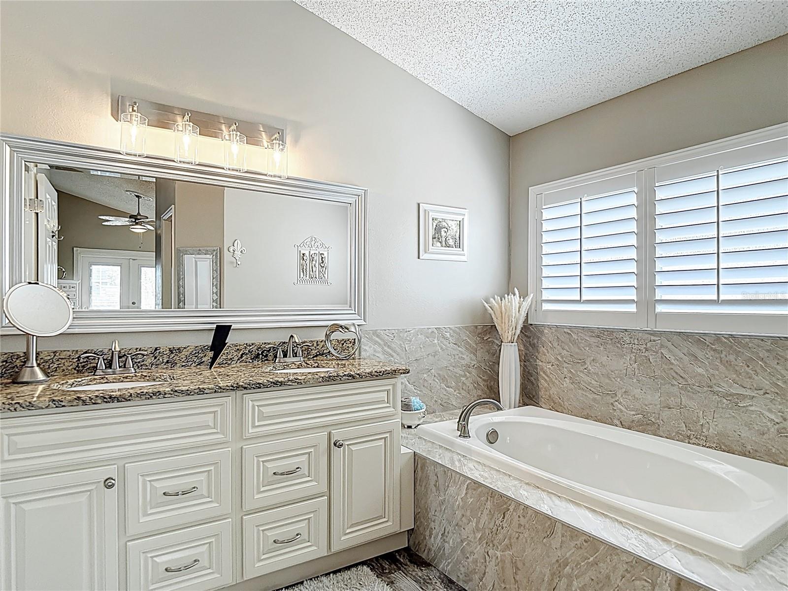 6716 FRONTIER LN, TAMPA, FL, 33625