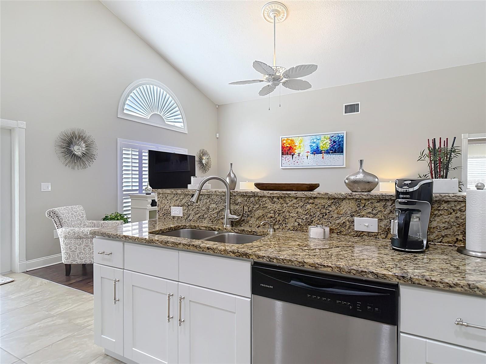 6716 FRONTIER LN, TAMPA, FL, 33625