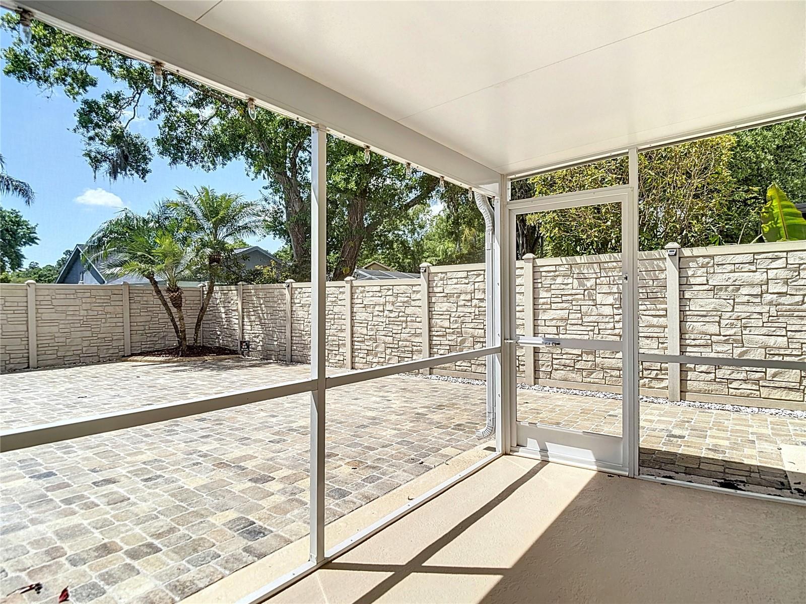 6716 FRONTIER LN, TAMPA, FL, 33625