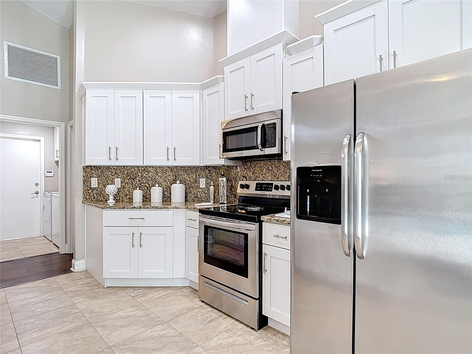 6716 FRONTIER LN, TAMPA, FL, 33625