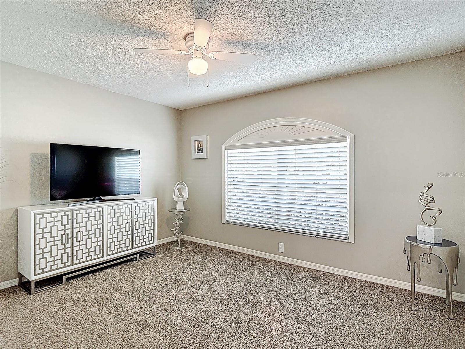 6716 FRONTIER LN, TAMPA, FL, 33625