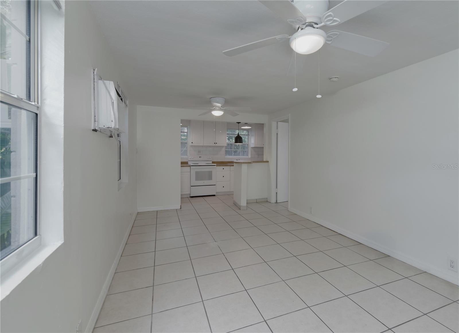 833 12TH AVE N #A, ST PETERSBURG, FL, 33701
