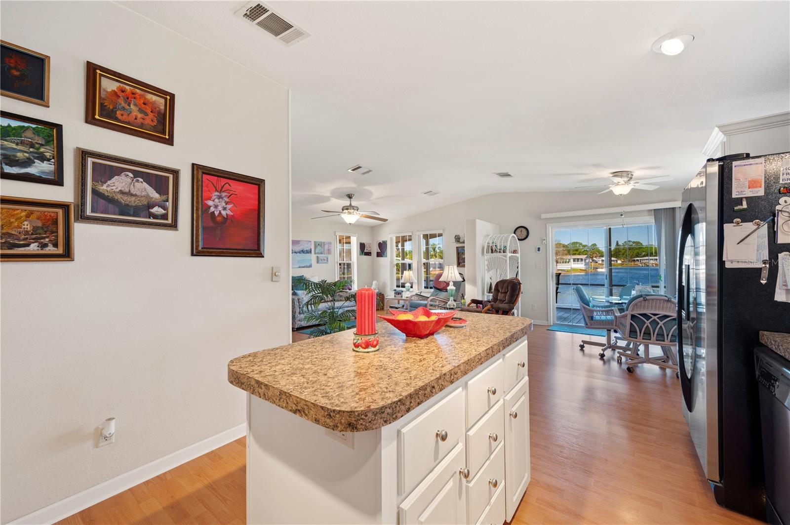 38 QUEEN OF WATERS ST, LAKE WALES, FL, 33898