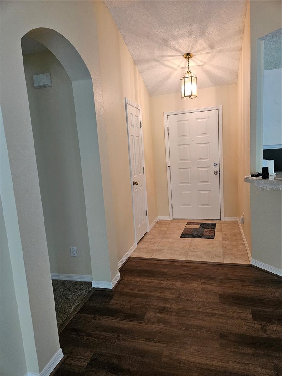 1414 BLUEWATER DR, SUN CITY CENTER, FL, 33573