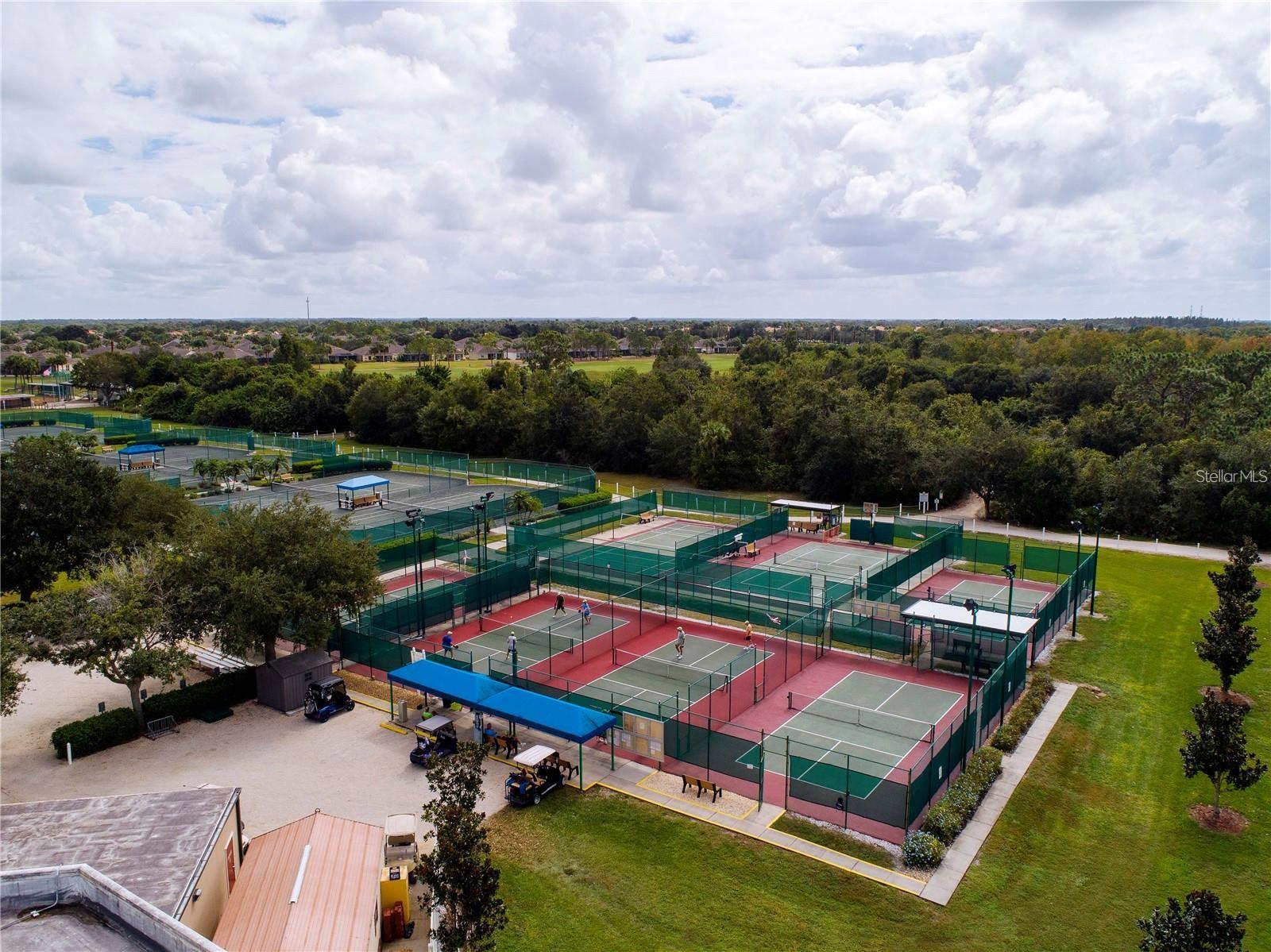 1414 BLUEWATER DR, SUN CITY CENTER, FL, 33573