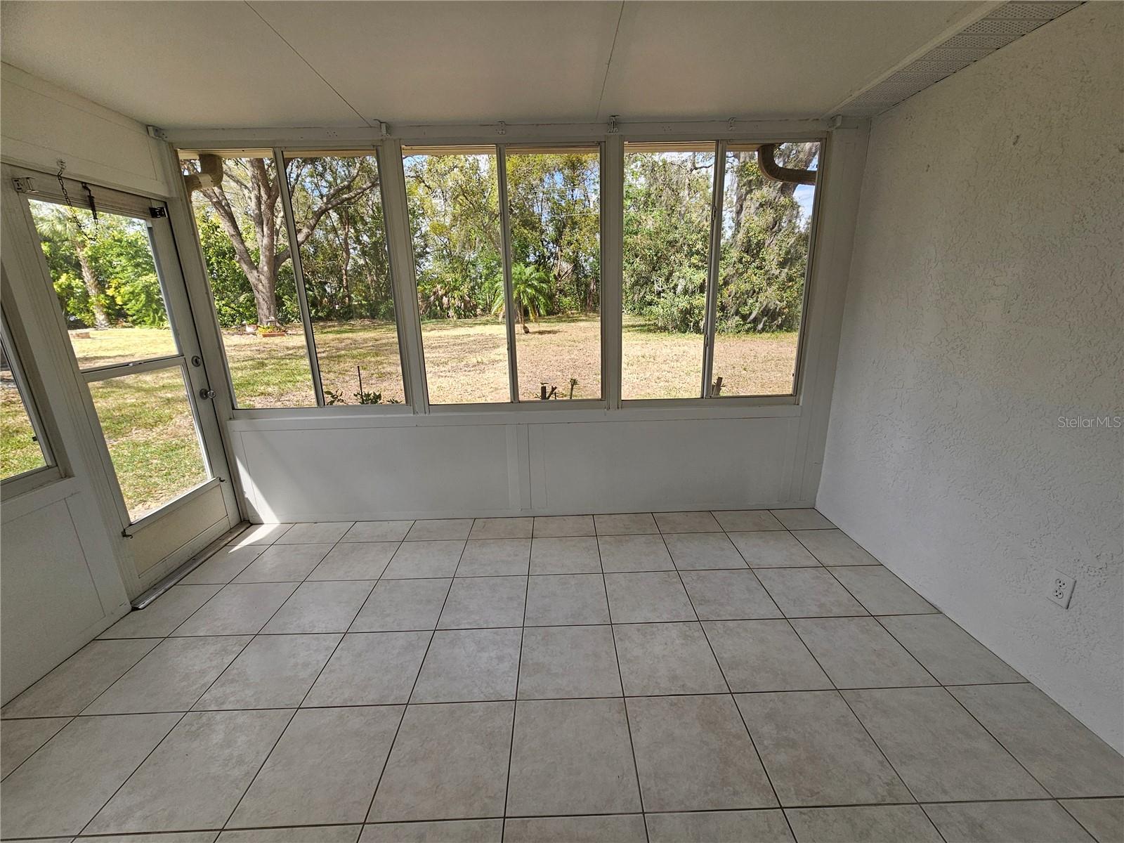 1414 BLUEWATER DR, SUN CITY CENTER, FL, 33573