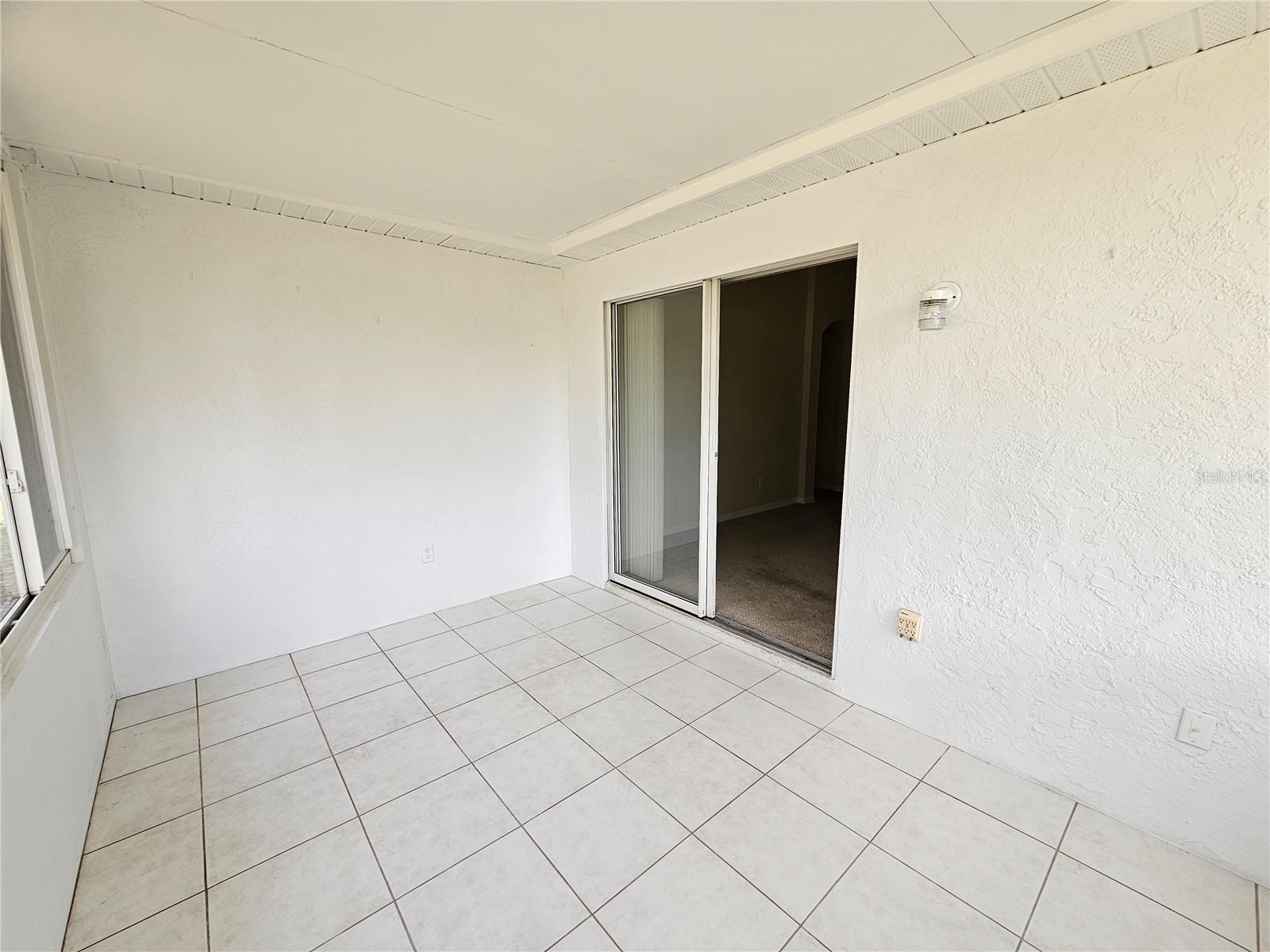 1414 BLUEWATER DR, SUN CITY CENTER, FL, 33573