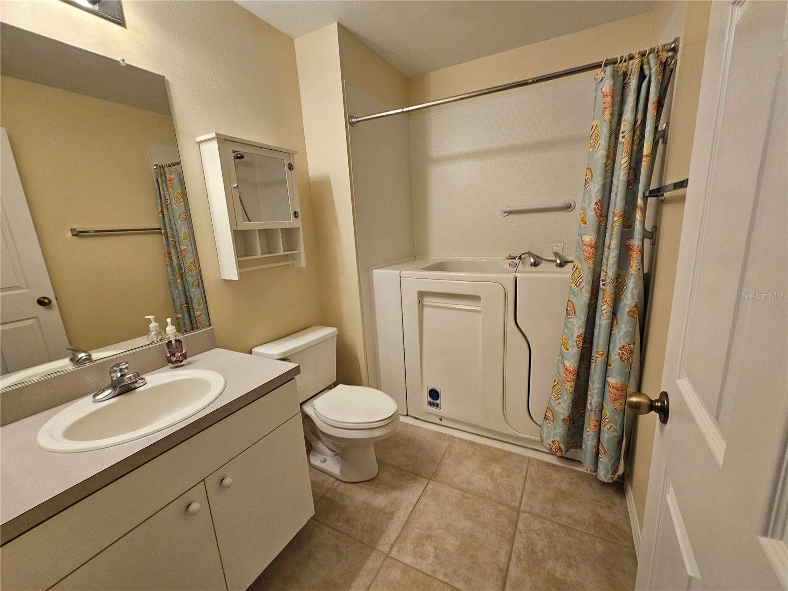 1414 BLUEWATER DR, SUN CITY CENTER, FL, 33573