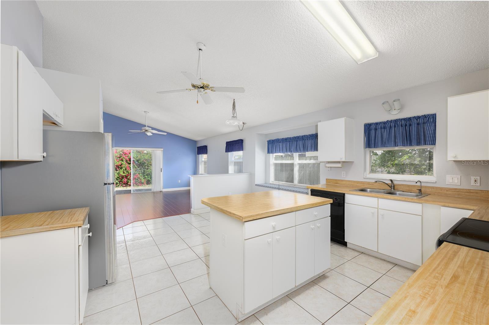 1104 PARKER CANAL CT, OVIEDO, FL, 32765