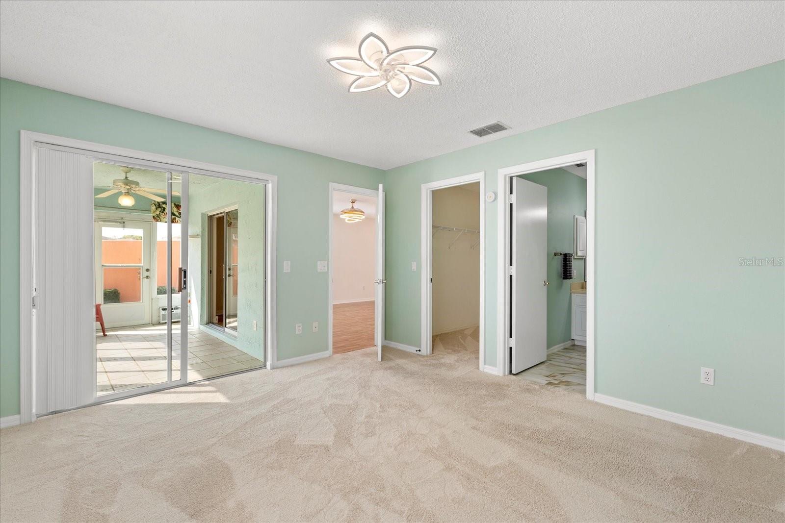 613 NUEVO LEON LN, THE VILLAGES, FL, 32159