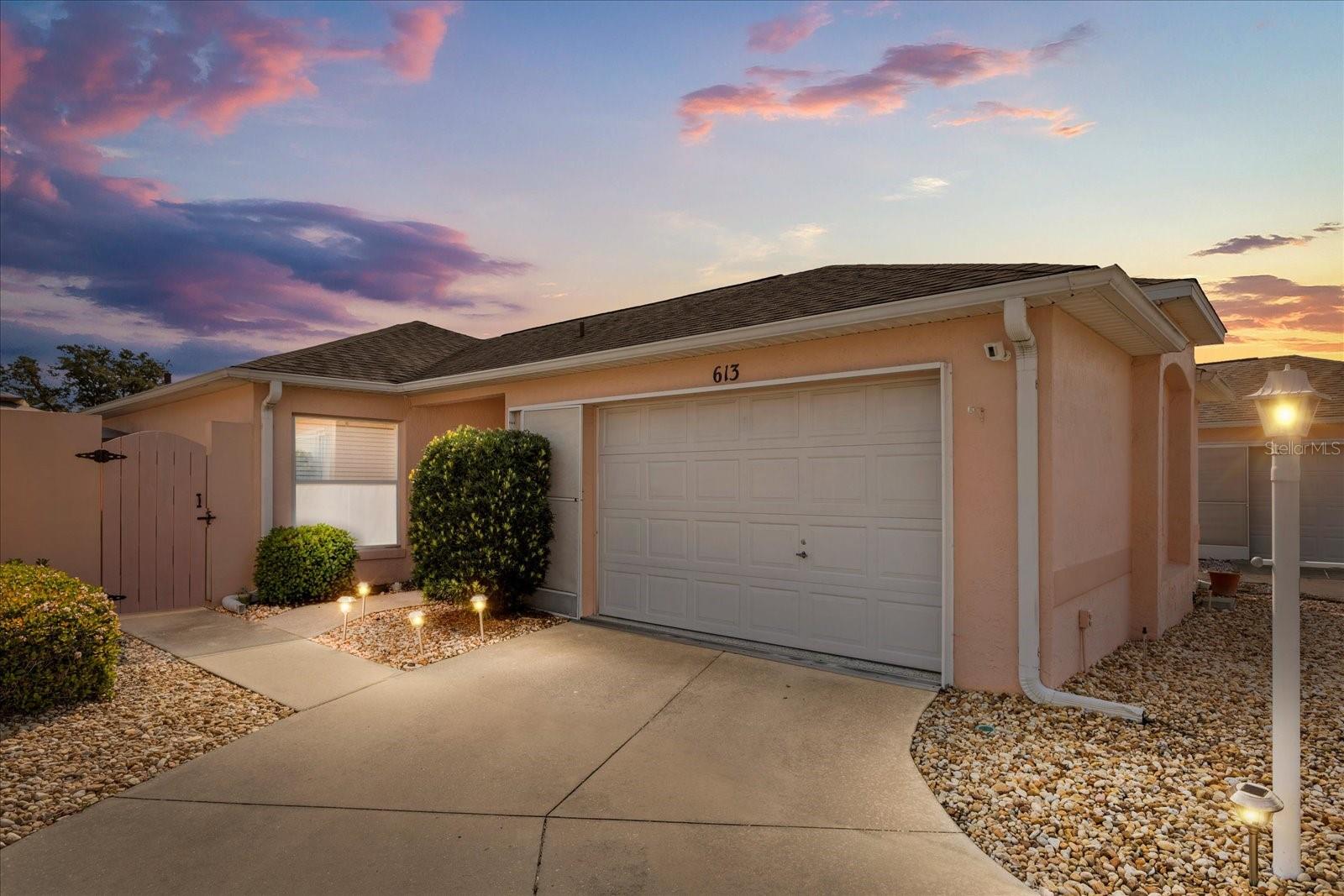 613 NUEVO LEON LN, THE VILLAGES, FL, 32159