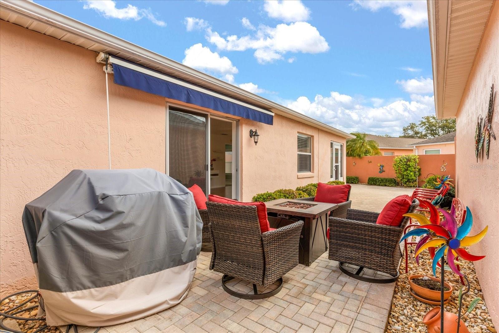 613 NUEVO LEON LN, THE VILLAGES, FL, 32159