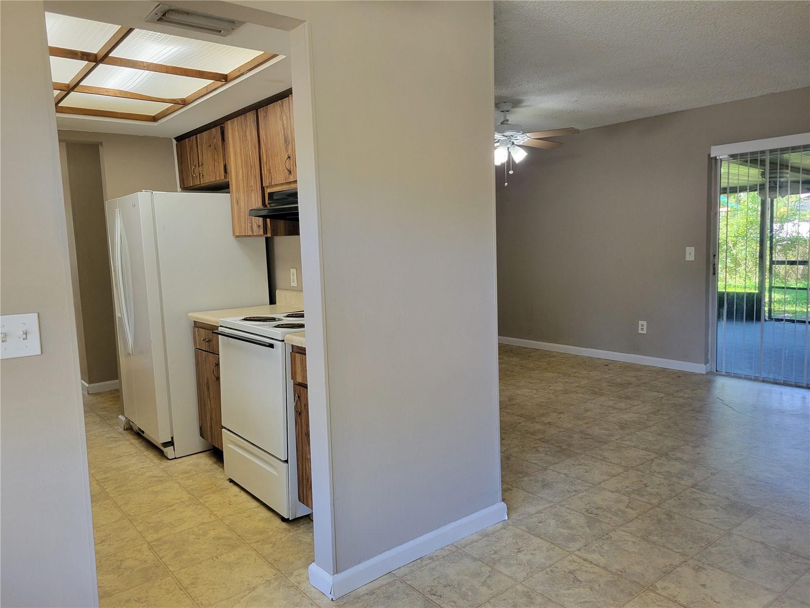 1415 FOXWOOD DR, LUTZ, FL, 33549