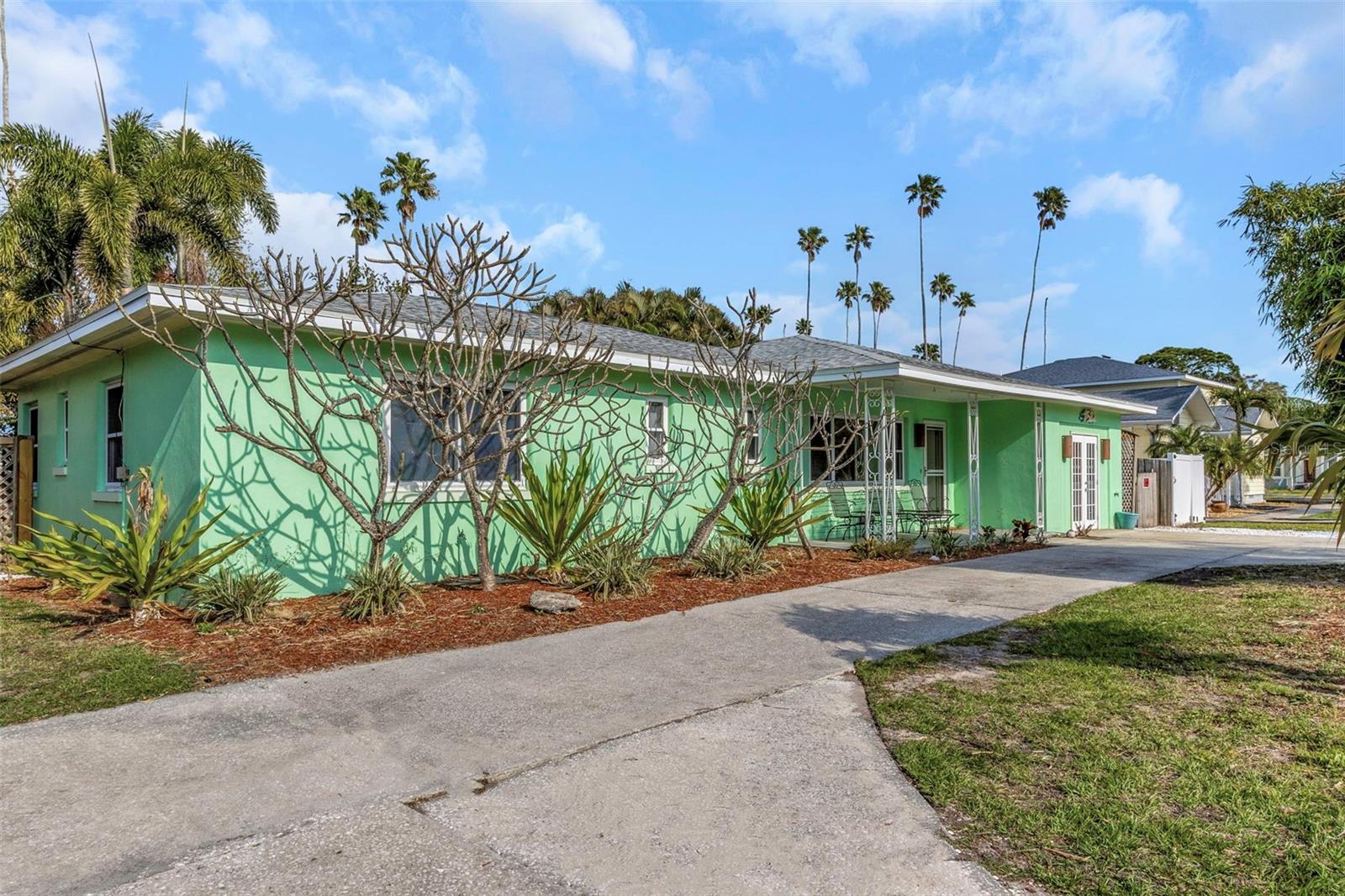 1582 BAYSHORE BLVD, DUNEDIN, FL, 34698