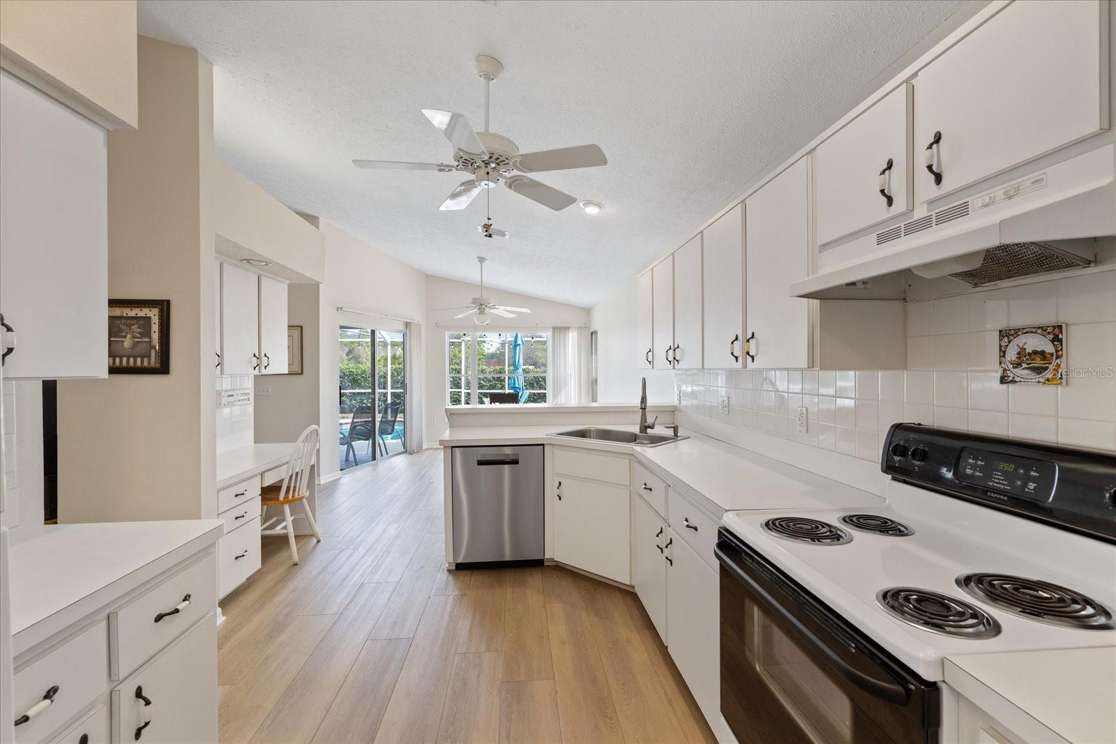 10542 MAGRATH LN, NEW PORT RICHEY, FL, 34654