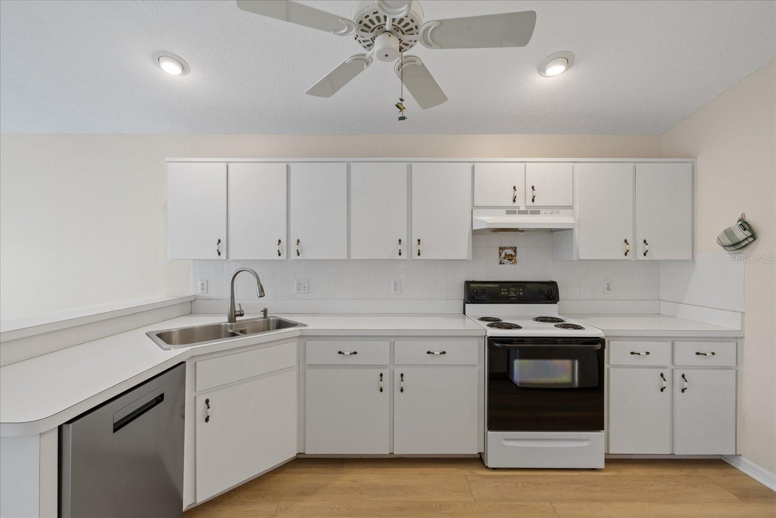 10542 MAGRATH LN, NEW PORT RICHEY, FL, 34654