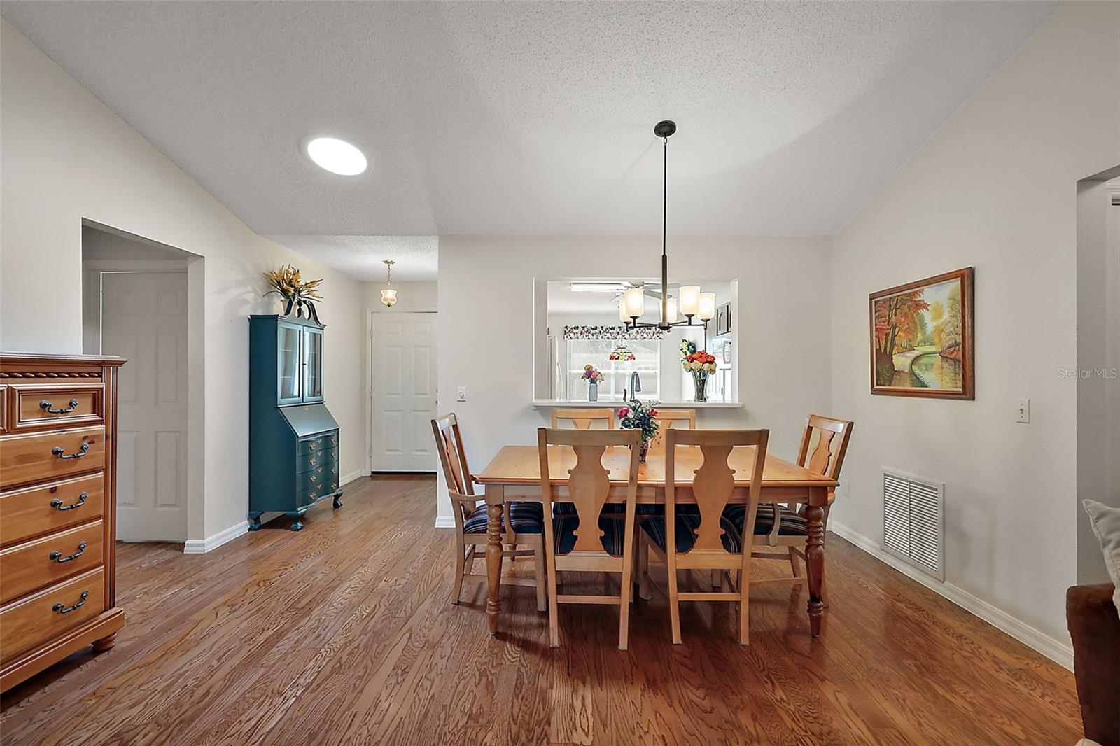 604 JUANITA CT, THE VILLAGES, FL, 32159