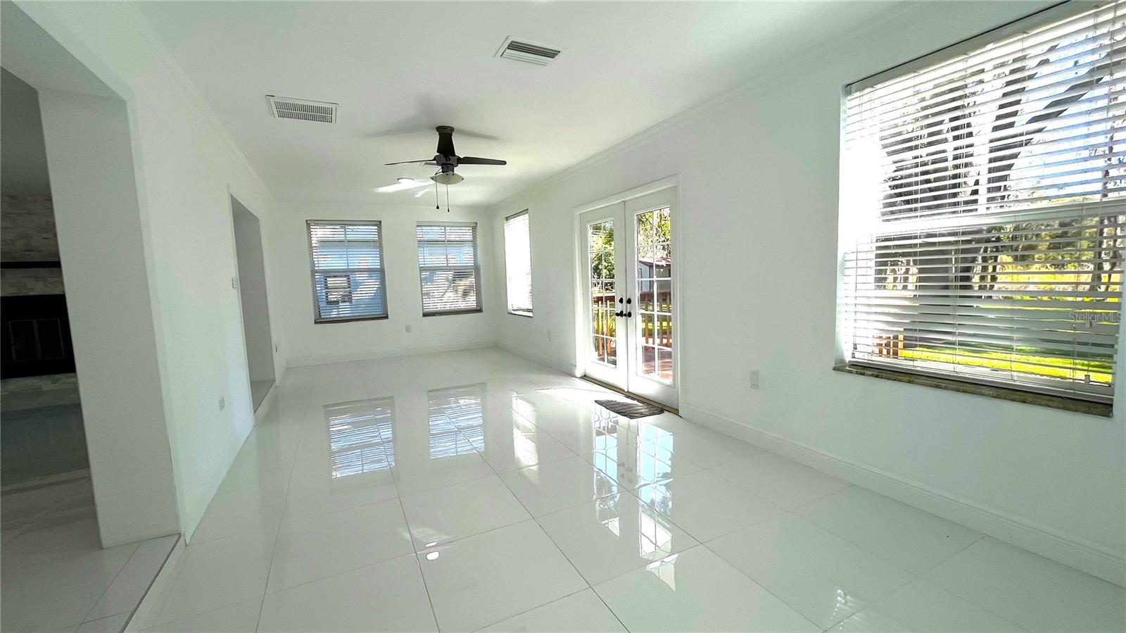 210 LAKE HOBBS RD, LUTZ, FL, 33548
