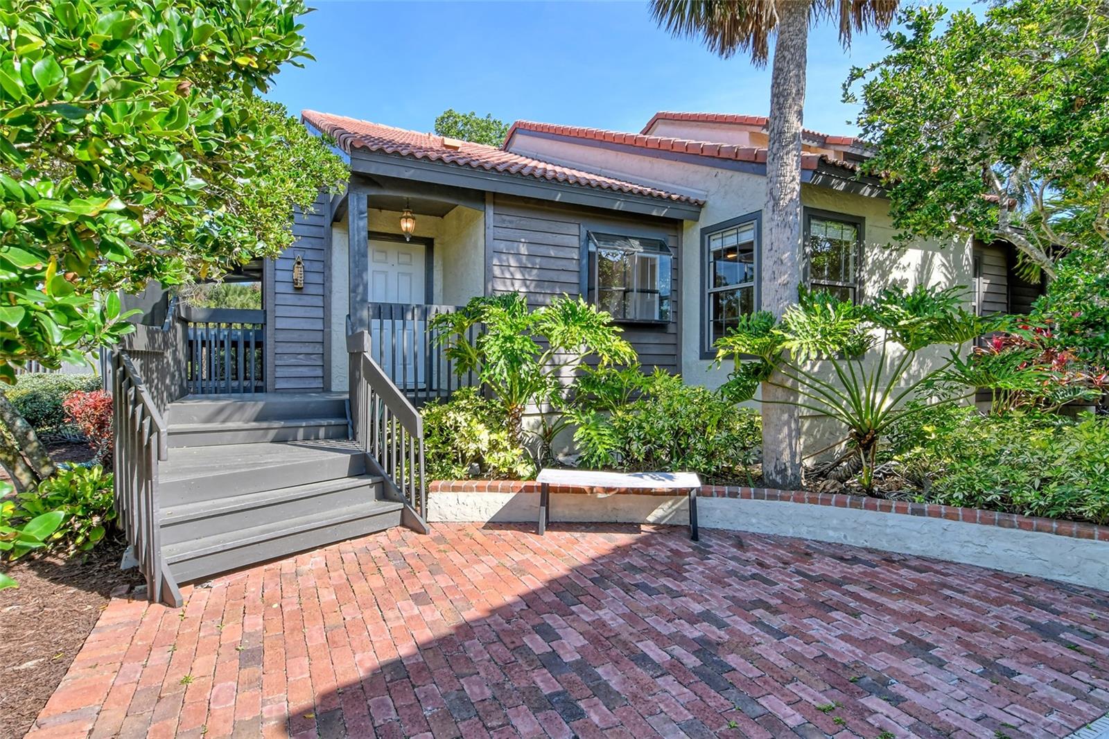 4375 TRAILS DR #17-1, SARASOTA, FL, 34232
