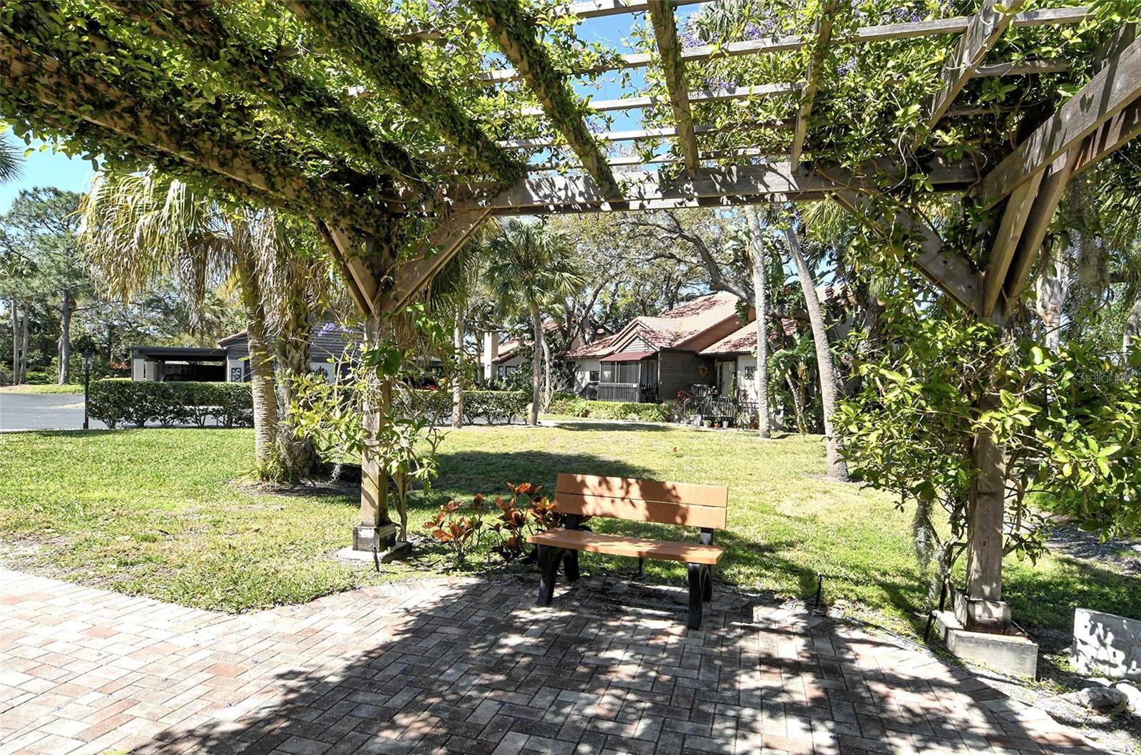 4375 TRAILS DR #17-1, SARASOTA, FL, 34232