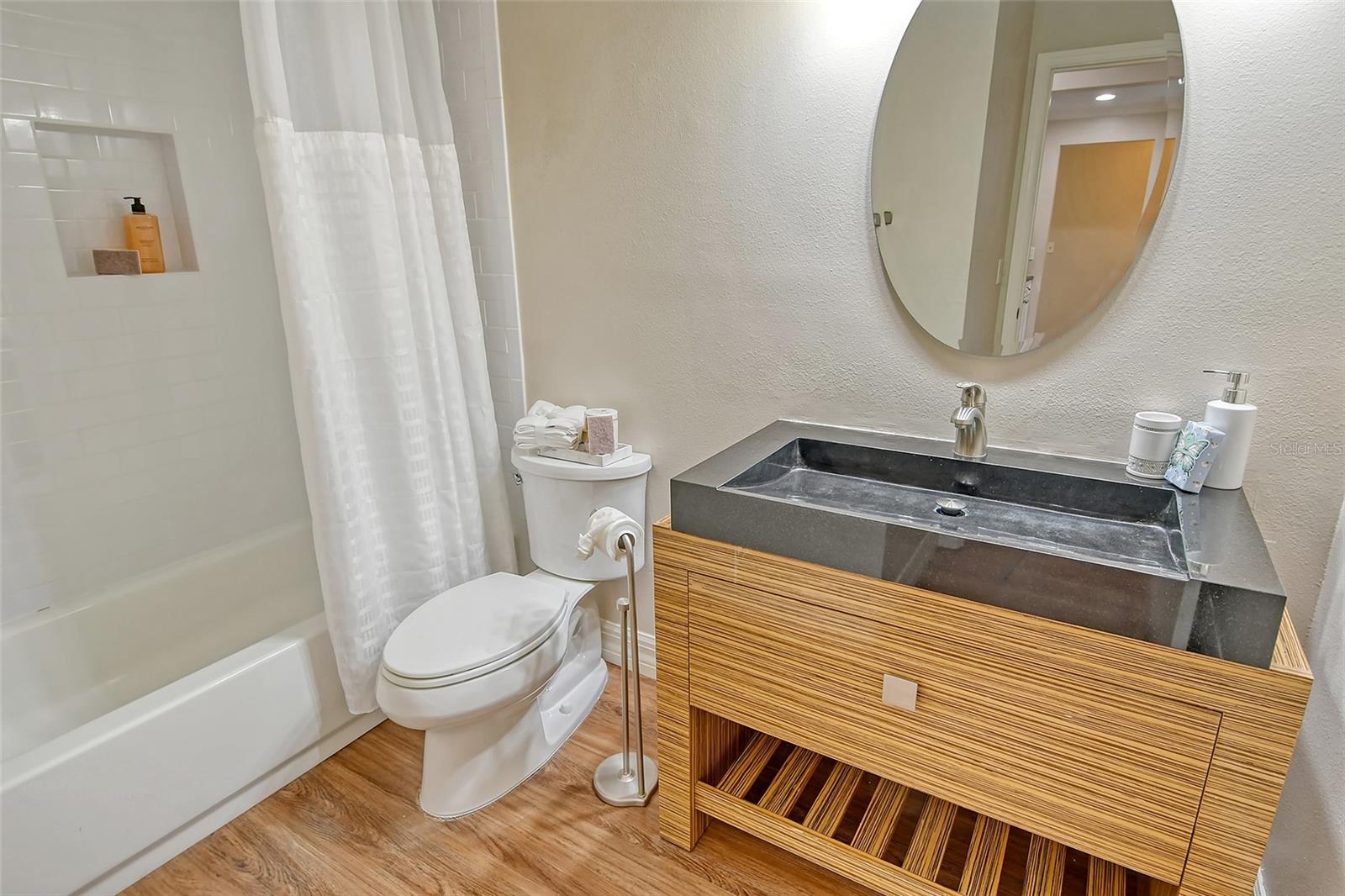 4375 TRAILS DR #17-1, SARASOTA, FL, 34232