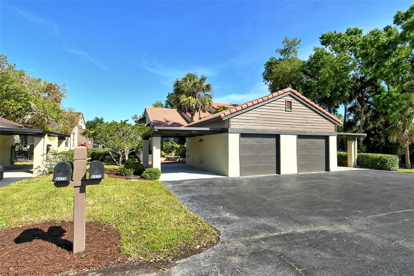 4375 TRAILS DR #17-1, SARASOTA, FL, 34232