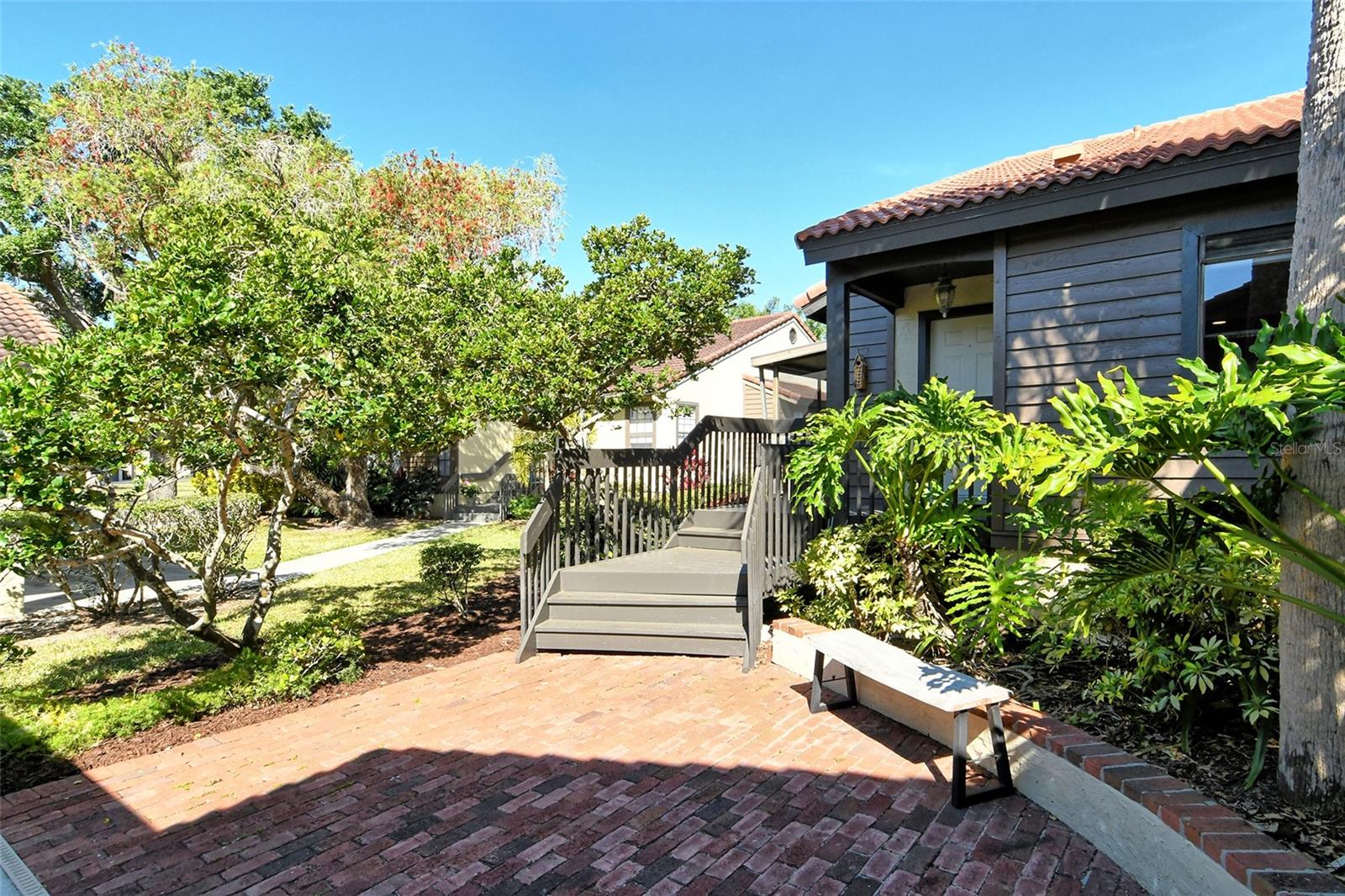 4375 TRAILS DR #17-1, SARASOTA, FL, 34232