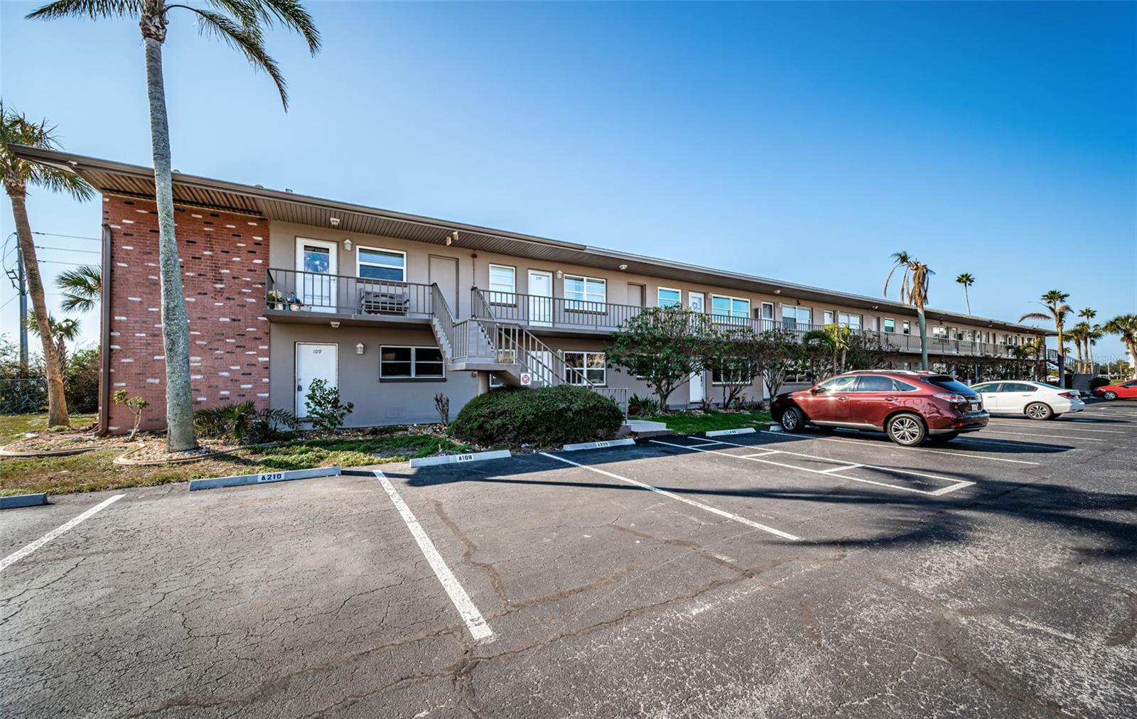 2 CAUSEWAY BLVD #208, DUNEDIN, FL, 34698