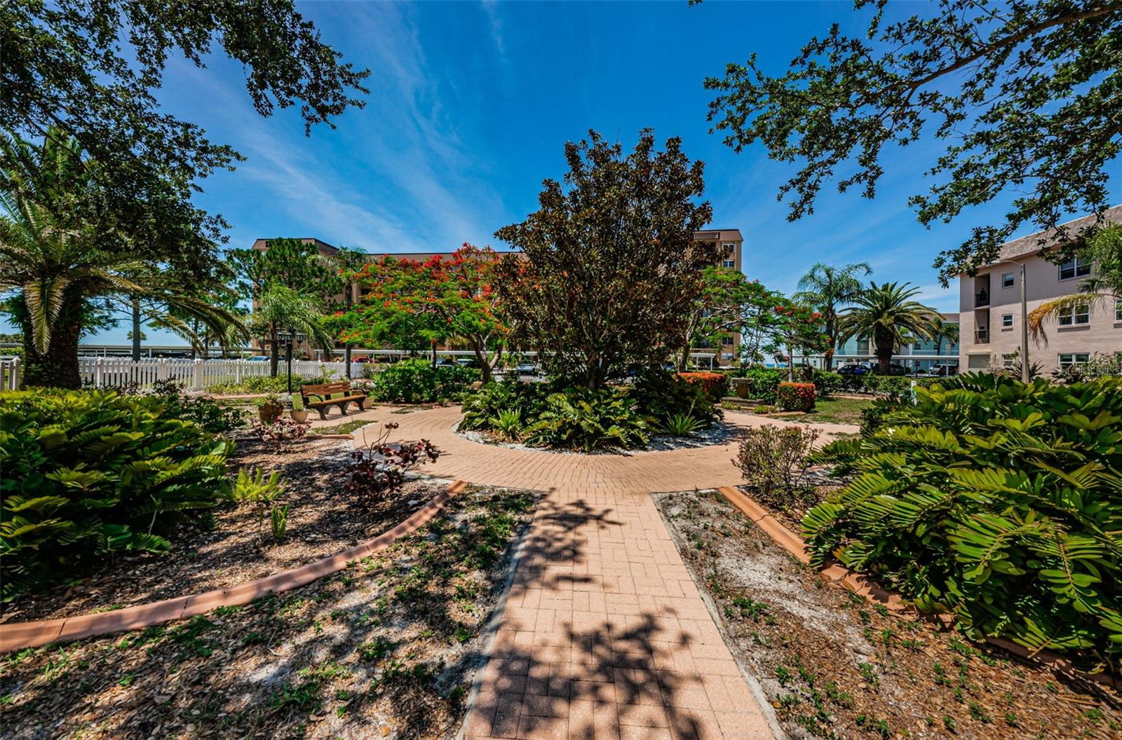 2 CAUSEWAY BLVD #208, DUNEDIN, FL, 34698