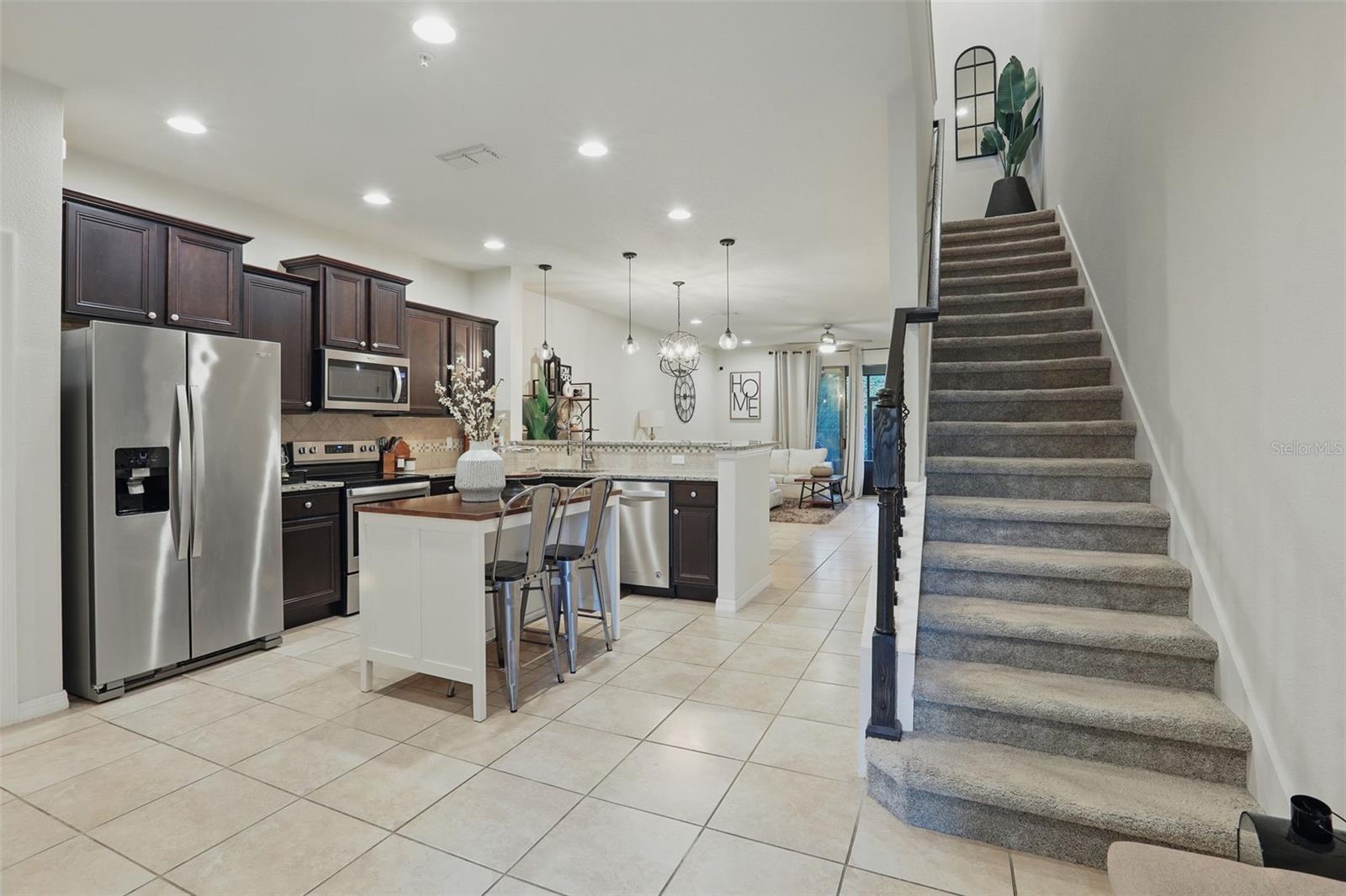 1284 PAVIA DR, APOPKA, FL, 32703