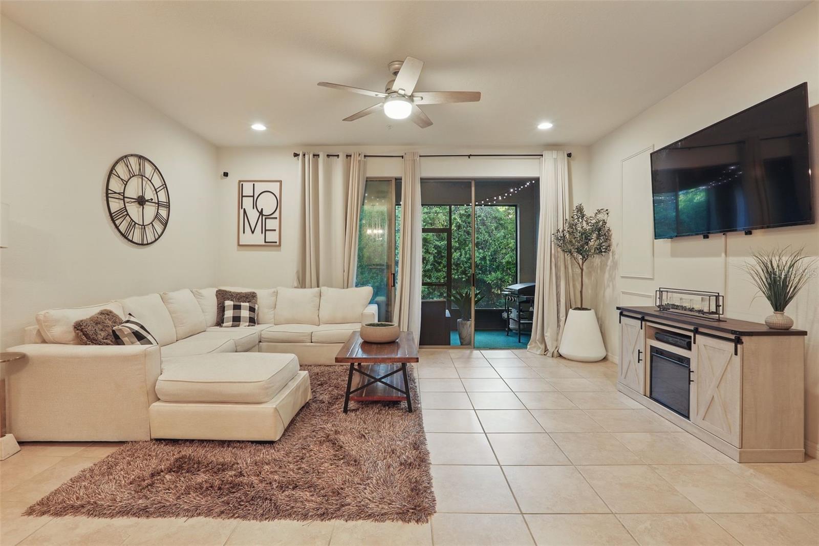 1284 PAVIA DR, APOPKA, FL, 32703