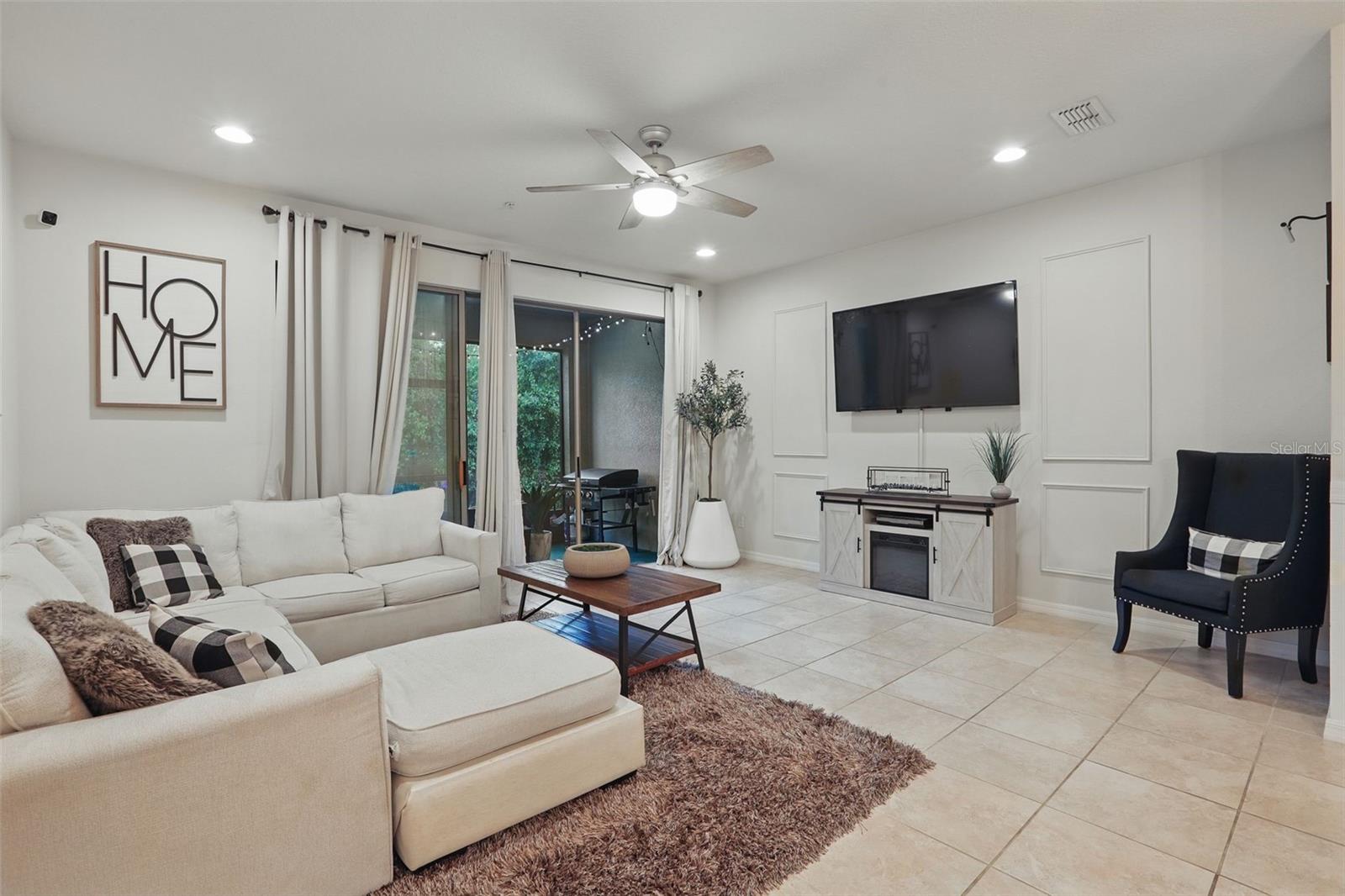 1284 PAVIA DR, APOPKA, FL, 32703