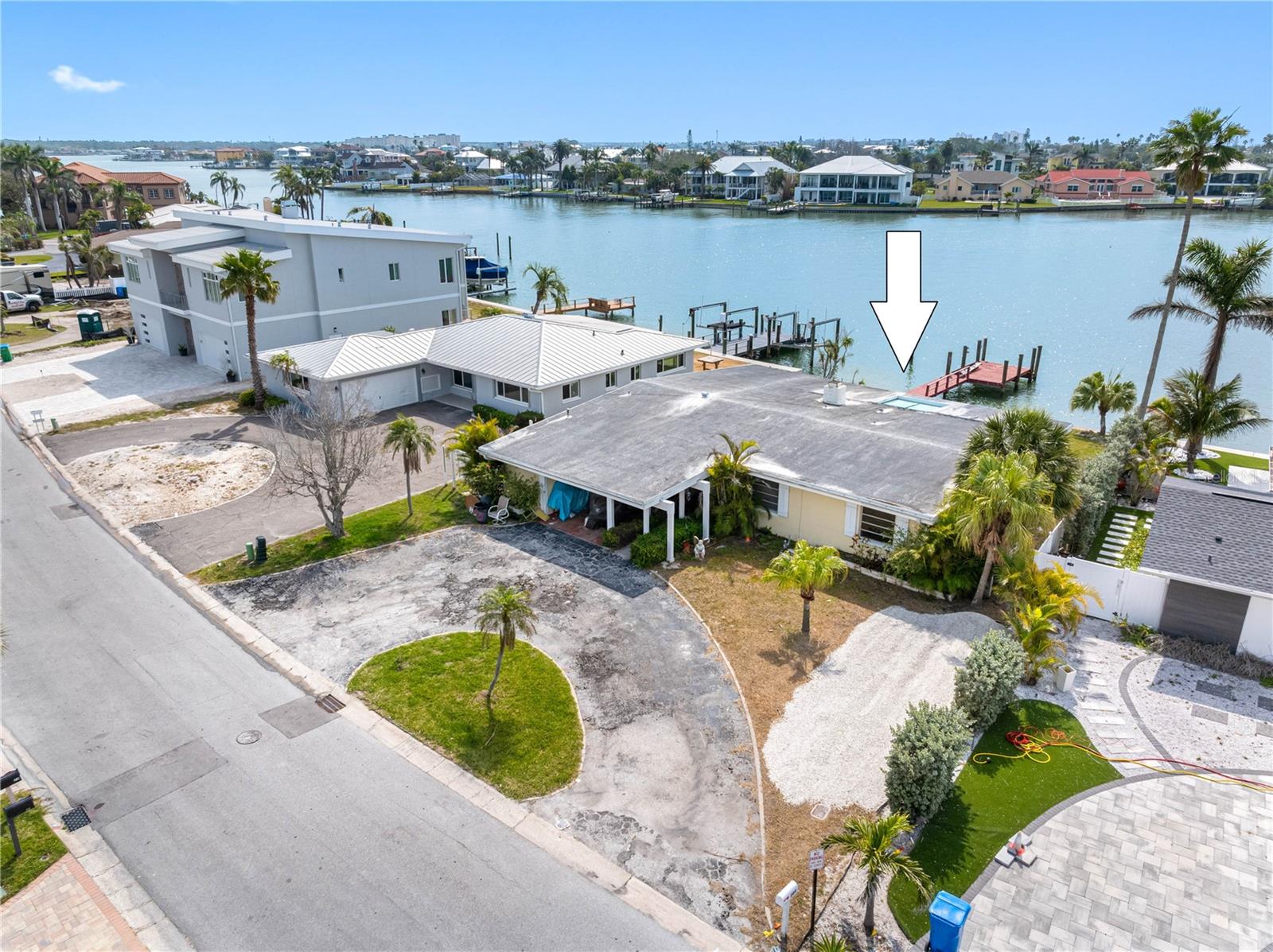 203 BATH CLUB BLVD N, NORTH REDINGTON BEACH, FL, 33708