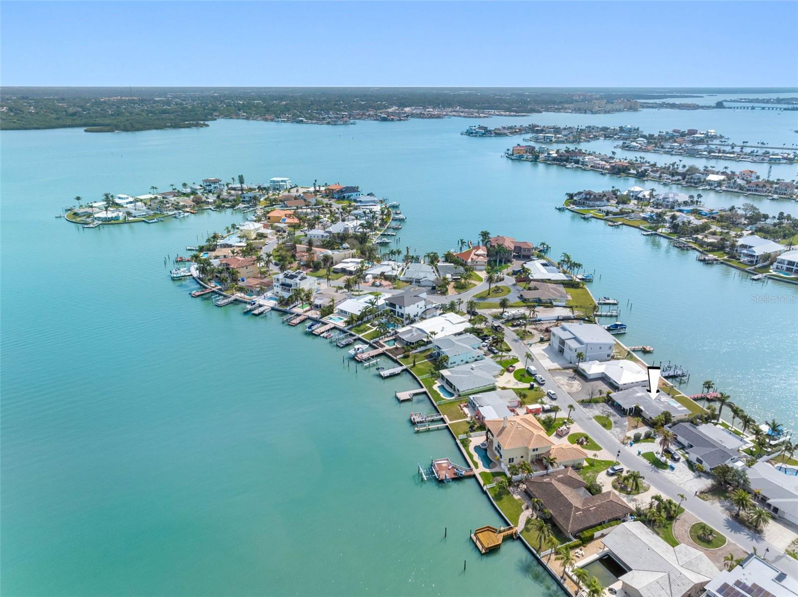 203 BATH CLUB BLVD N, NORTH REDINGTON BEACH, FL, 33708