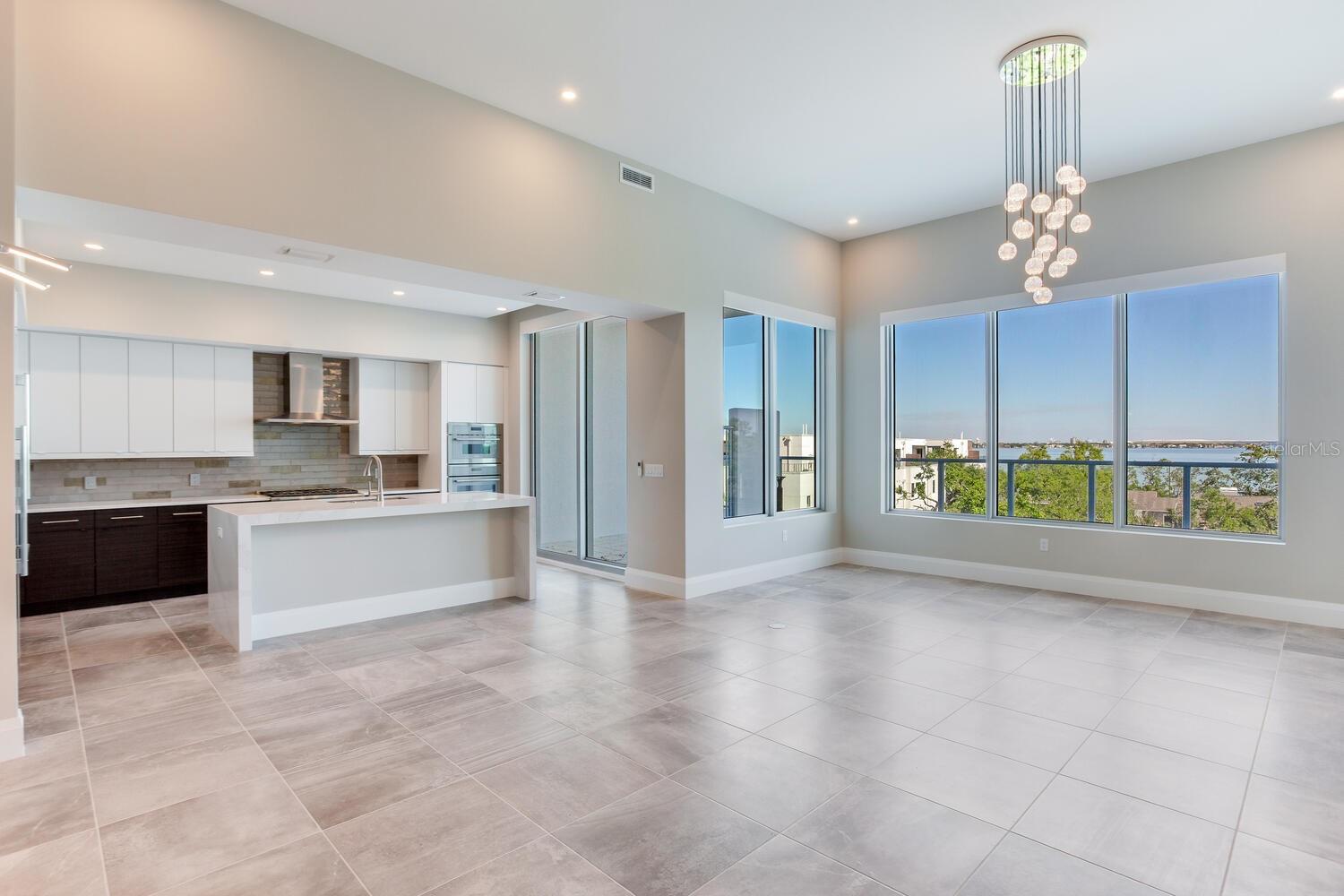 2910 W BARCELONA ST #403, TAMPA, FL, 33629