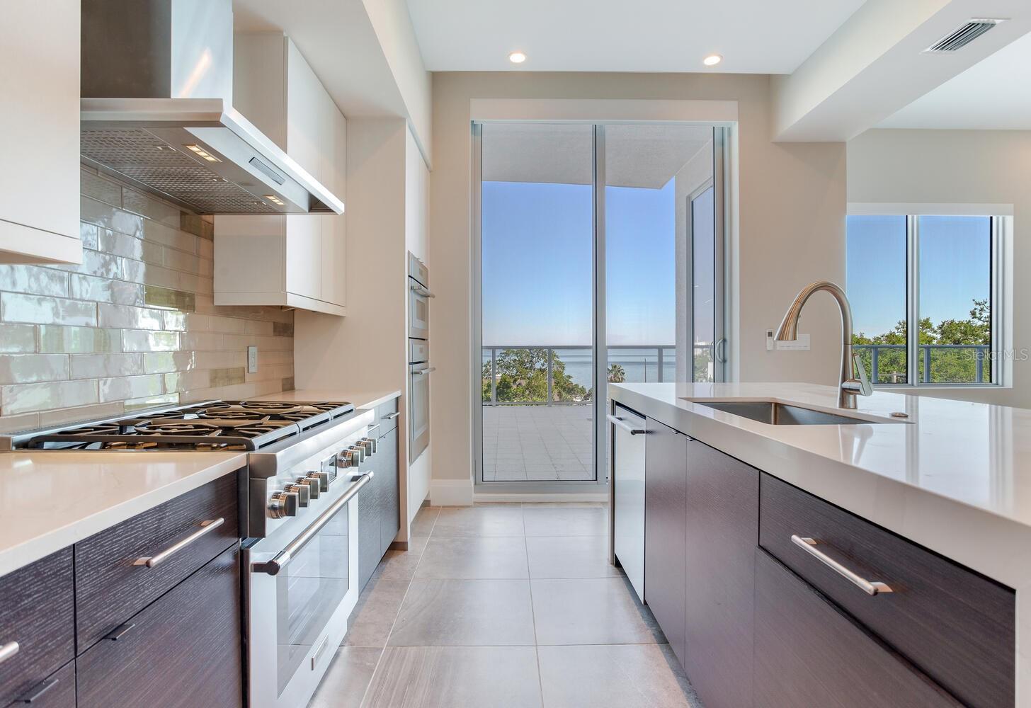2910 W BARCELONA ST #403, TAMPA, FL, 33629