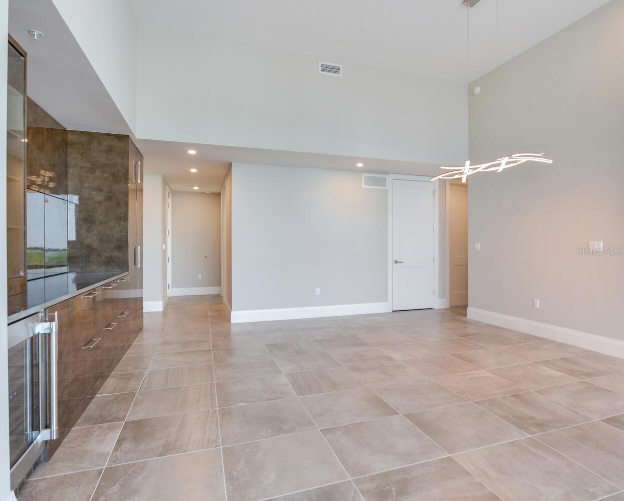 2910 W BARCELONA ST #403, TAMPA, FL, 33629