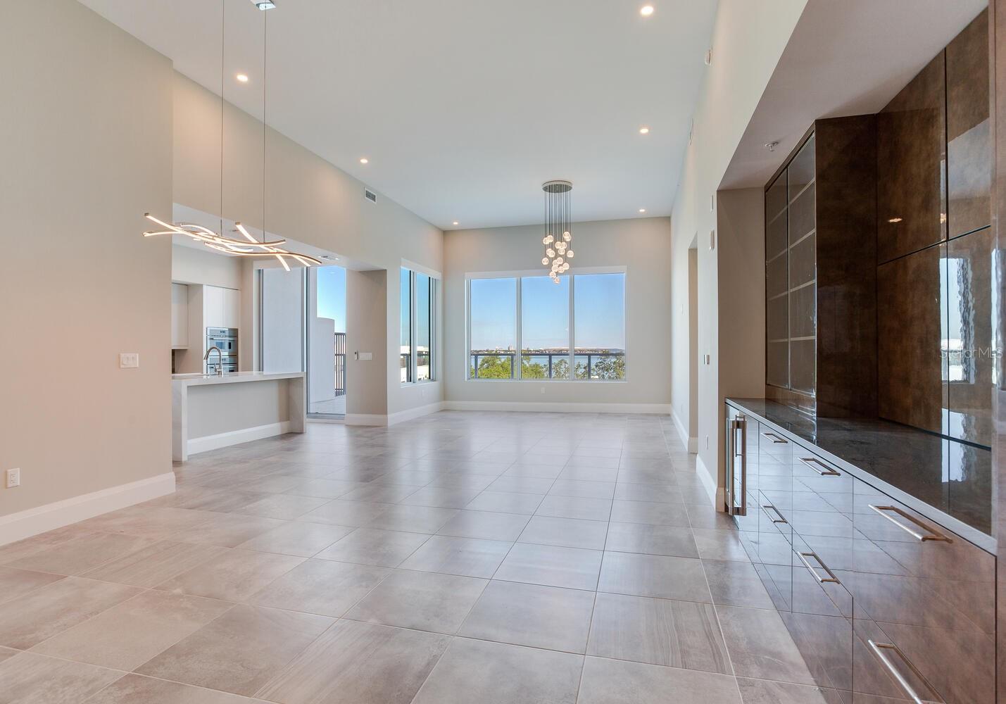 2910 W BARCELONA ST #403, TAMPA, FL, 33629