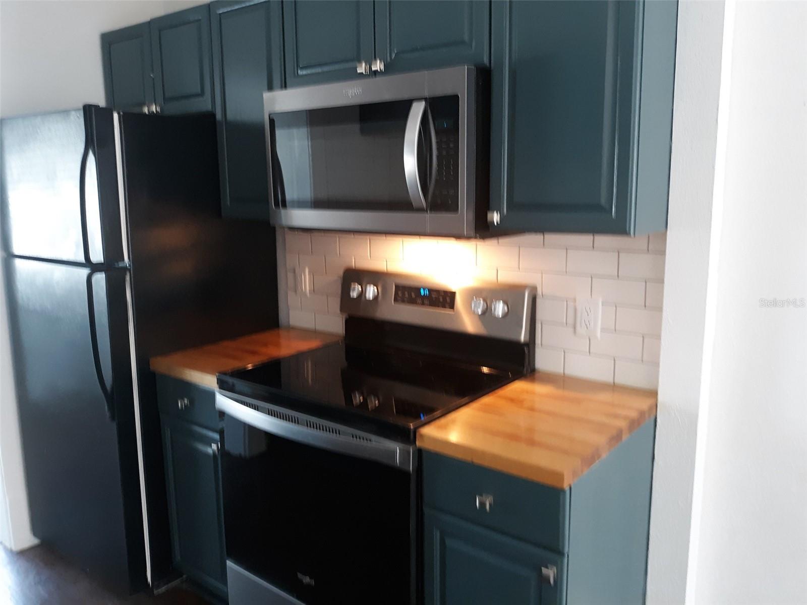 825 7TH ST N #825 1/2, ST PETERSBURG, FL, 33701