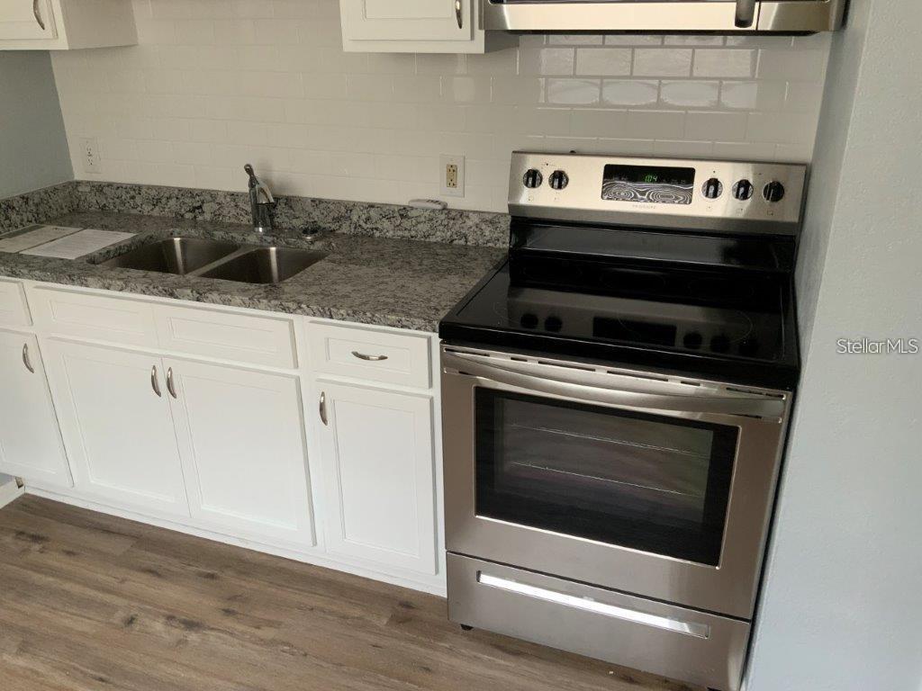 9406 EASTFIELD RD, THONOTOSASSA, FL, 33592