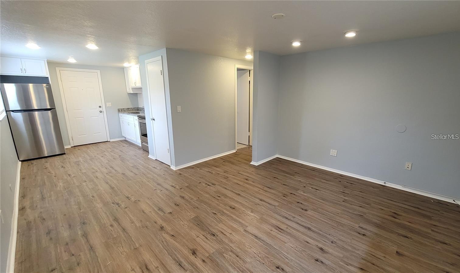 9406 EASTFIELD RD, THONOTOSASSA, FL, 33592