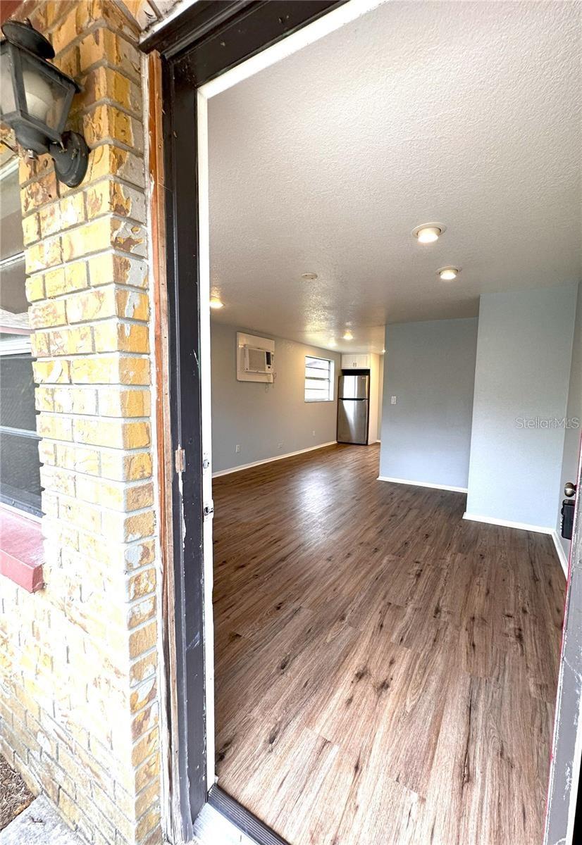 9406 EASTFIELD RD, THONOTOSASSA, FL, 33592