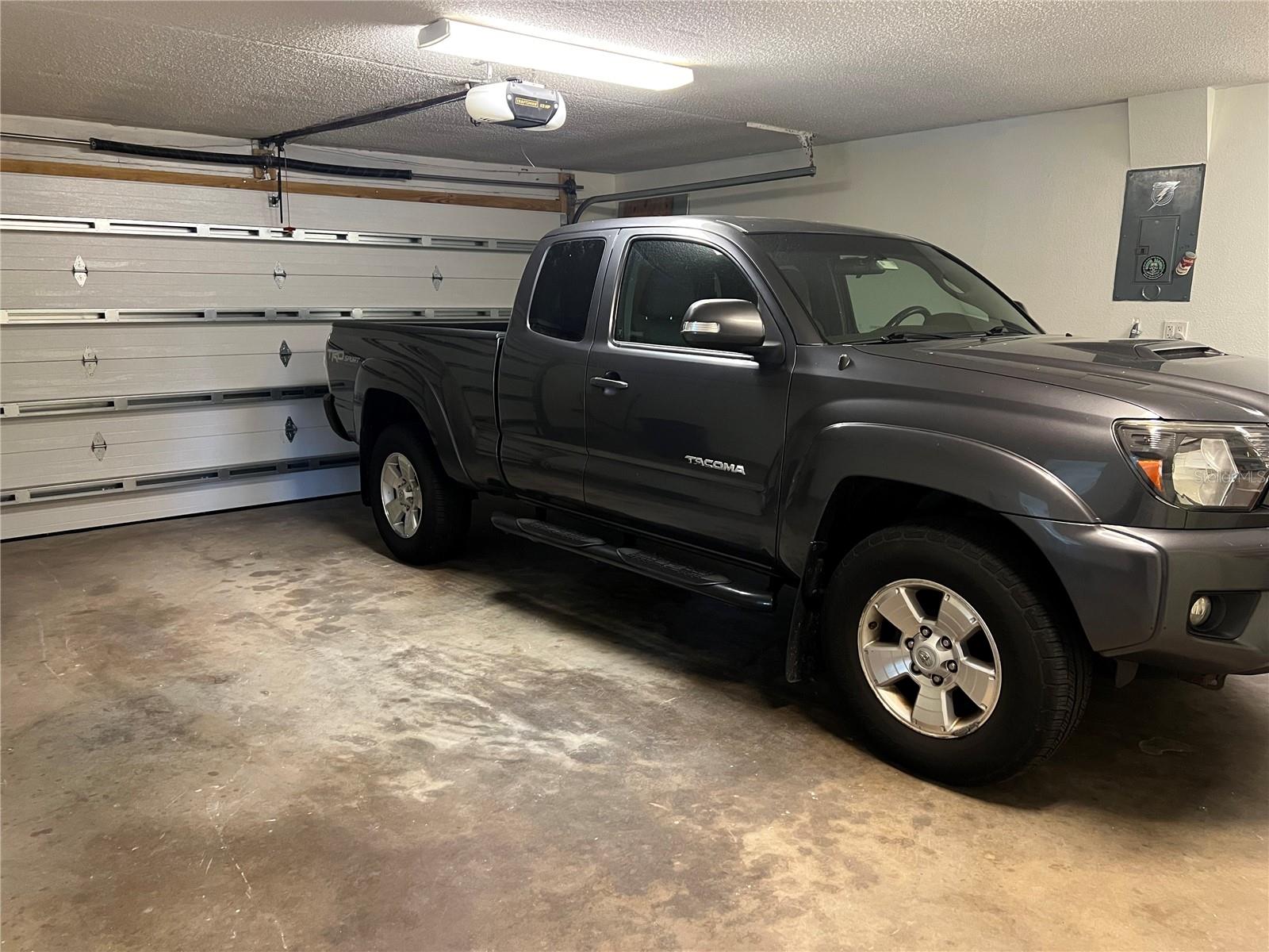 2816 N LOCKWOOD MEADOWS BLVD, SARASOTA, FL, 34234